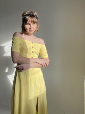 жовта літня сукня в стилі прованс